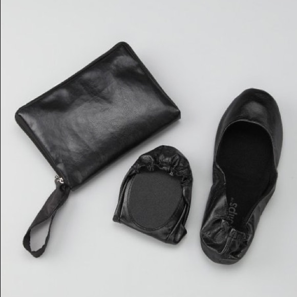 Foldable ballet flats with carrying case - Picture 1 of 1